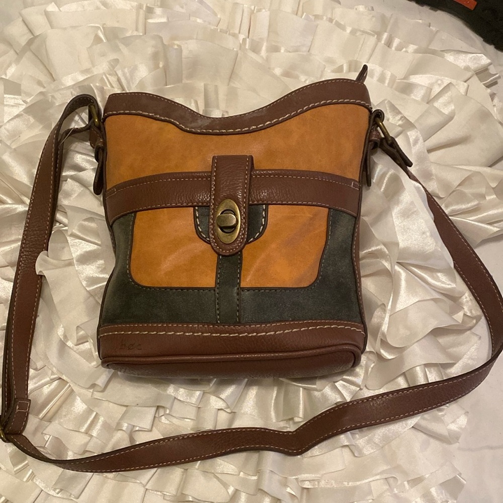 BORN & CONCEPT CROSSBAG